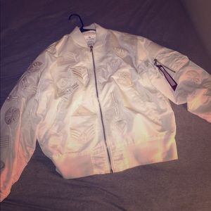 Ice white bomber jacket (BOSS STATUS💯)